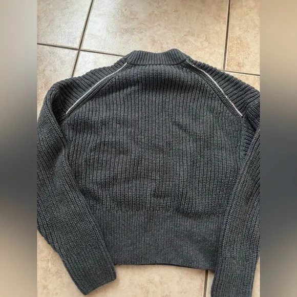 Everlane Dark Charcoal Ribbed Turtleneck Sweater - Picture 7 of 8